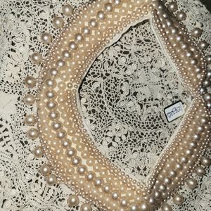 Vintage pearl beads collar